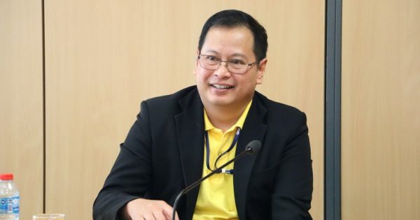 ลขาธิการ ก.พ.ร. (นายปกรณ์ นิลประพันธ์) และคณะ ประชุมร่วมกับผู้เชี่ยวชาญจากธนาคารโลก เพื่อรับทราบความก้าวหน้าการปรับปรุงร่างกฎหมายว่าด้วยหลักประกันทางธุรกิจเพื่อให้ข้อเสนอแนะแก่รัฐบาลไทยในการปรับปรุงระบบกฎหมายที่เกี่ยวของกับหลักประกันทางธุรกิจ