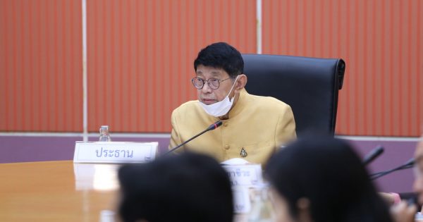 พลเอกประยุทธ์ จันทร์โอชา นายกรัฐมนตรี เยี่ยมชมการแสดงผลงาน เรื่อง
