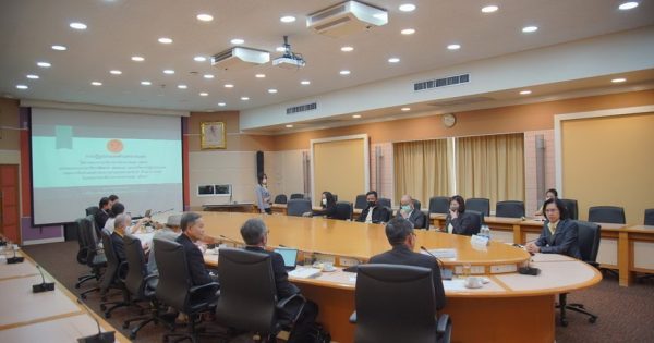 การหารือและแลกเปลี่ยนความคิดเห็น ของคณะกรรมาธิการการสาธารณสุข วุฒิสภา และคณะอนุกรรมาธิการติดตาม เสนอแนะ และเร่งรัดการปฏิรูปประเทศและการจัดทำและดำเนินการตามยุทธศาสตร์ชาติ ด้านสาธารณสุข ในคณะกรรมาธิการ การสาธารณสุข วุฒิสภา ร่วมกับเลขาธิการ ก.พ.ร. และผู้บริหารของสำนักงาน ก.พ.ร.