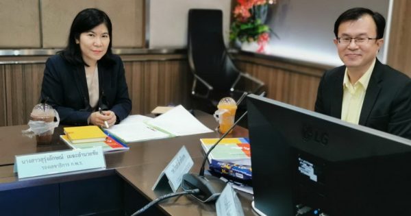 นางสาวสุรุ่งลักษณ์ เมฆะอำนวยชัย รองเลขาธิการ ก.พ.ร.ได้ประชุมหารือร่วมกับ นางจันทิรา บุรุษพัฒน์ รองอธิบดีกรมการขนส่งทางบก ฝ่ายปฏิบัติการ ซึ่งเป็นไปตามมติ ก.ก.ถ. เกี่ยวกับแนวทางการแก้ไขปัญหาภาษีและค่าธรรมเนียมรถยนต์ที่ค้างชำระ