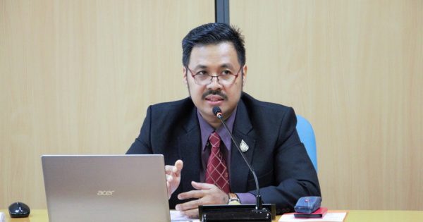 ข้าราชการหน่วยงาน Ministry of Public Work and Transport สาธารณรัฐประชาธิปไตยประชาชนลาว  มาศึกษาดูงานและรับฟังการบรรยายสรุปด้านการบริหารราชการแผ่นดิน การจัดการภาครัฐแนวใหม่  ณ สำนักงาน ก.พ.ร.